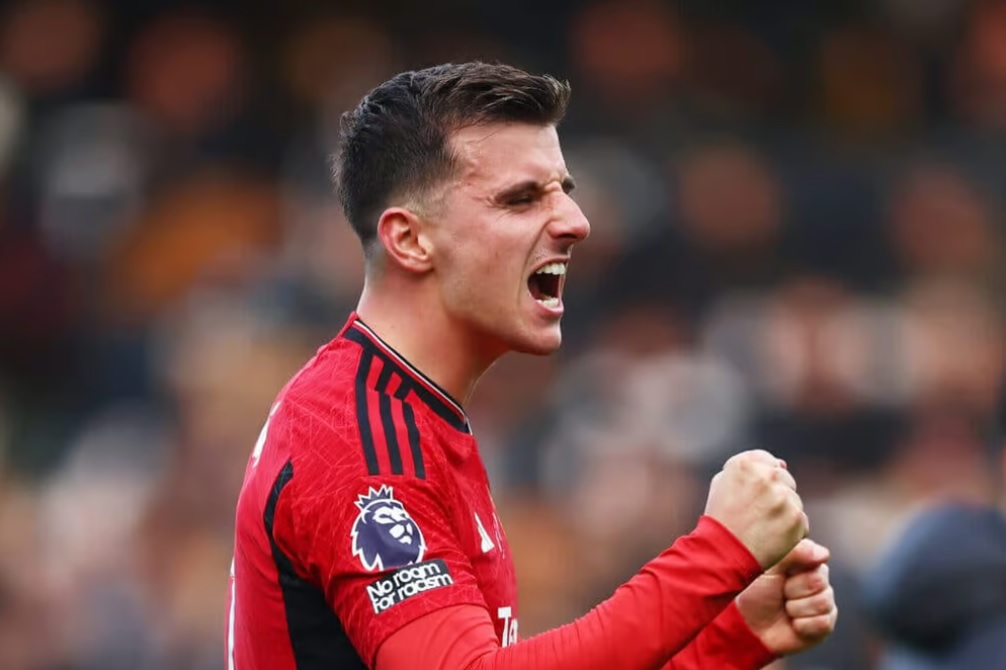 Mason Mount ở vị trí RW thì sao